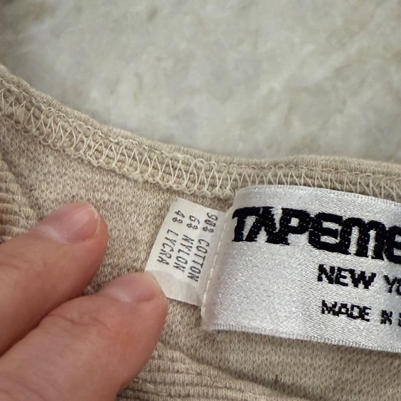 TAPEMEASURE New York Vintage Women's 3/4 Sleeve Ribbed Shirt; Tan; Small - Picture 4 of 4